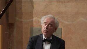 Zoom: Sir András Schiff